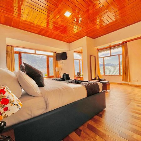 Himalayan Nomad Cottage, Manali ! All 2 Bedroom Independent Cottages ! Personal Lawn Every Cottage ! Parking ! Scenic Mountains View ! Spacious Rooms ! Zewnętrze zdjęcie