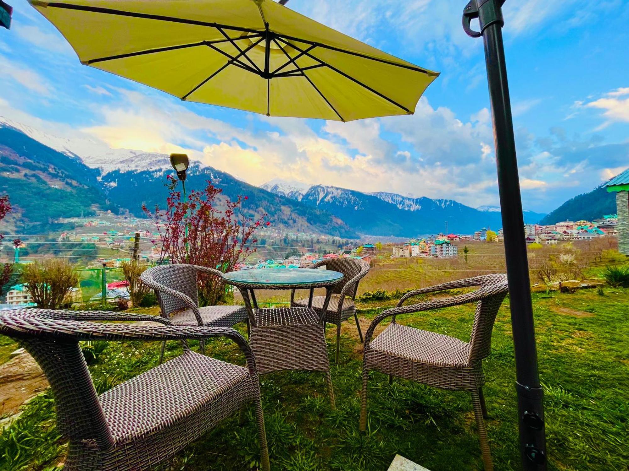 Himalayan Nomad Cottage, Manali ! All 2 Bedroom Independent Cottages ! Personal Lawn Every Cottage ! Parking ! Scenic Mountains View ! Spacious Rooms ! Zewnętrze zdjęcie