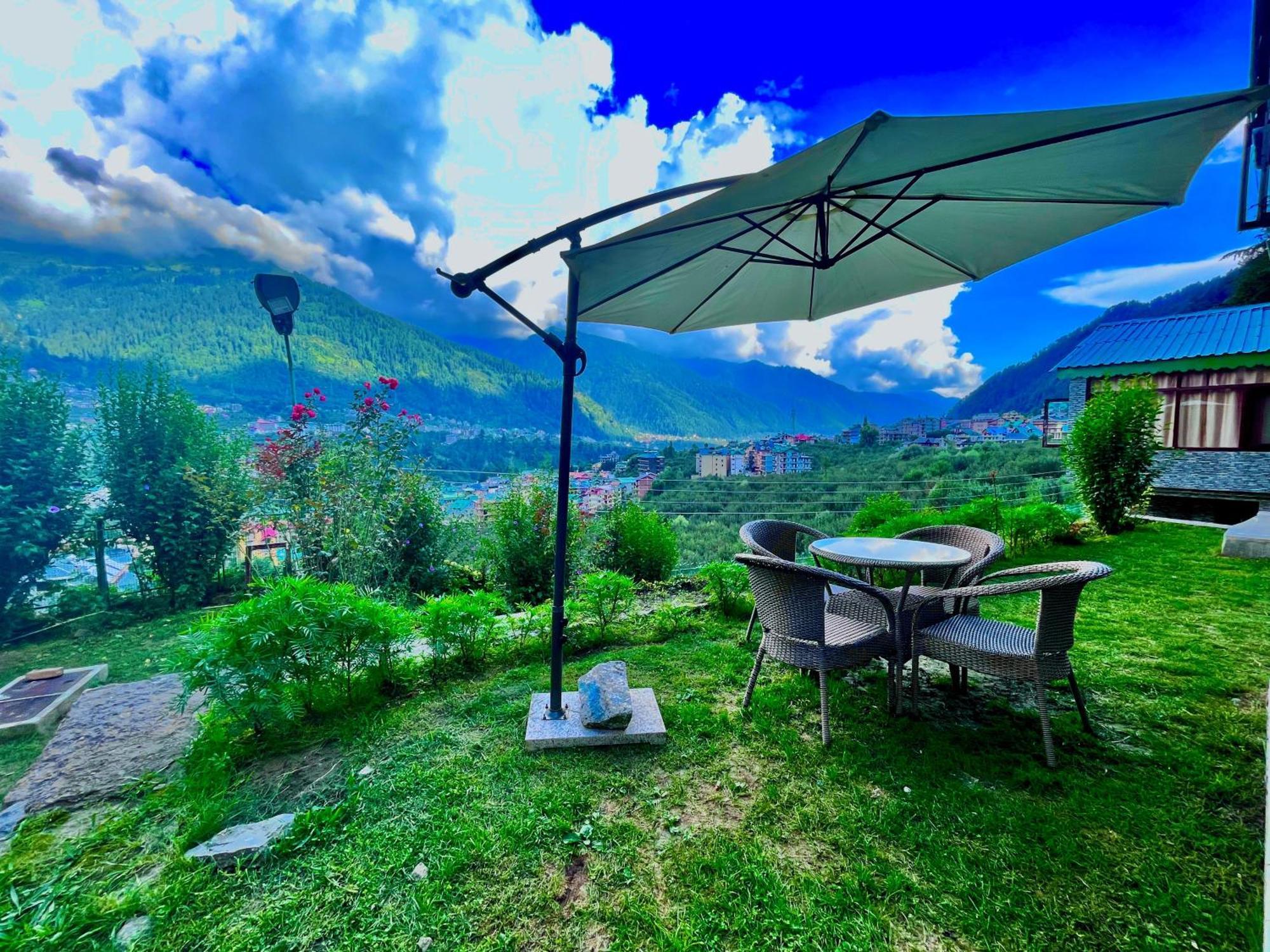 Himalayan Nomad Cottage, Manali ! All 2 Bedroom Independent Cottages ! Personal Lawn Every Cottage ! Parking ! Scenic Mountains View ! Spacious Rooms ! Zewnętrze zdjęcie
