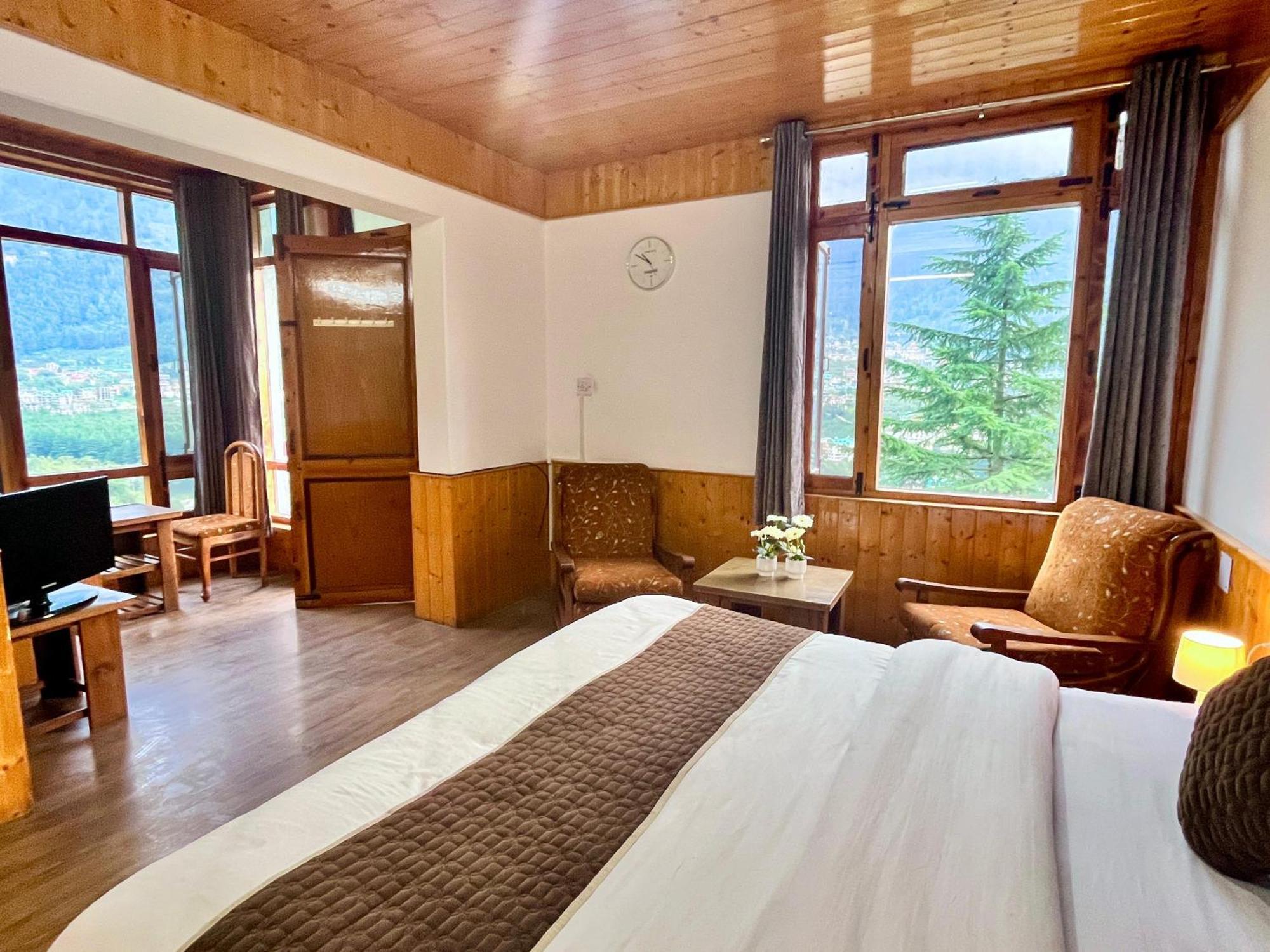 Himalayan Nomad Cottage, Manali ! All 2 Bedroom Independent Cottages ! Personal Lawn Every Cottage ! Parking ! Scenic Mountains View ! Spacious Rooms ! Zewnętrze zdjęcie